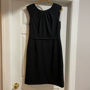 *GREAT CONDITION* Tahari Sleeveless Dress